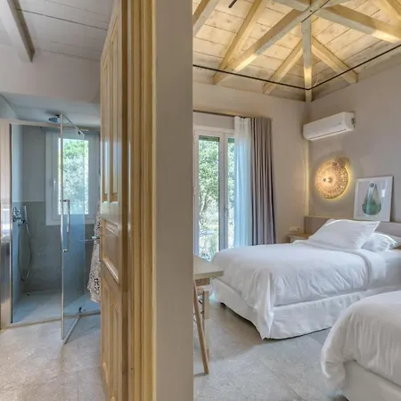 Artblue Villa Tsoukaladhes
