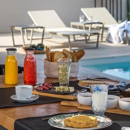 Artblue Villa
