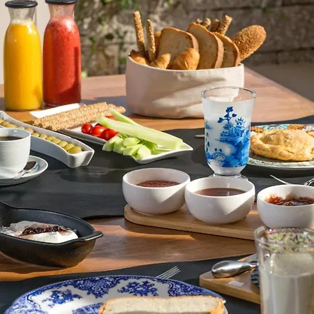 Villa Artblue Tsoukaládhes