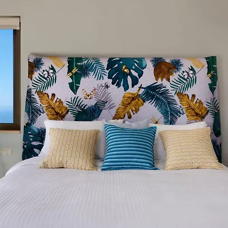 Artblue Villa *